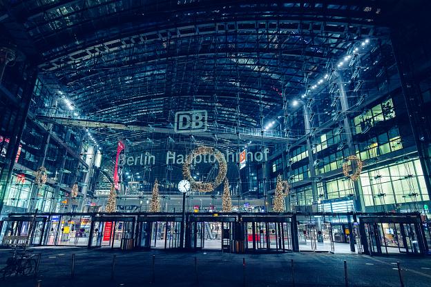BSS Beleuchtung der Berliner Bahnhöfe