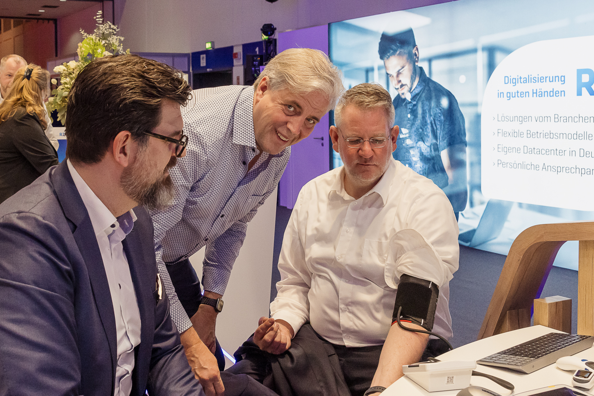 RZV auf DMEA - Digitalisierung in guten Händen
