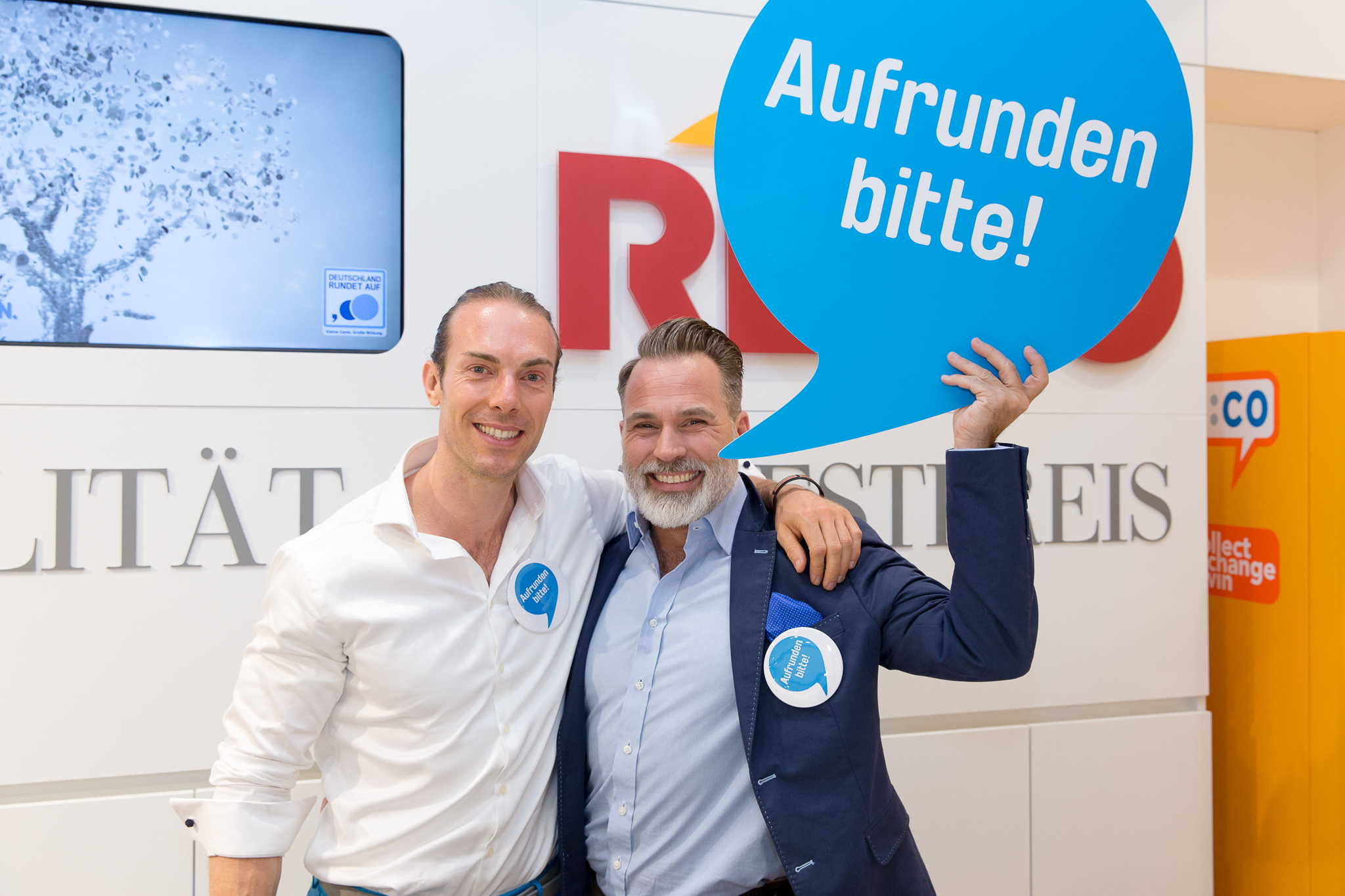 DEUTSCHLAND RUNDET AUF - Froonck